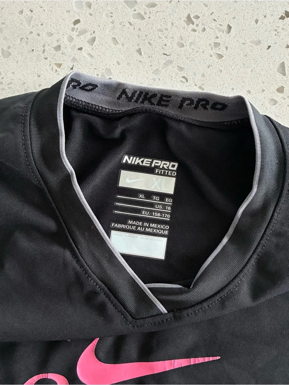000 - NIKE FIT SOFTBALL ATHLETIC SOFTBALL LOGO SHIRT